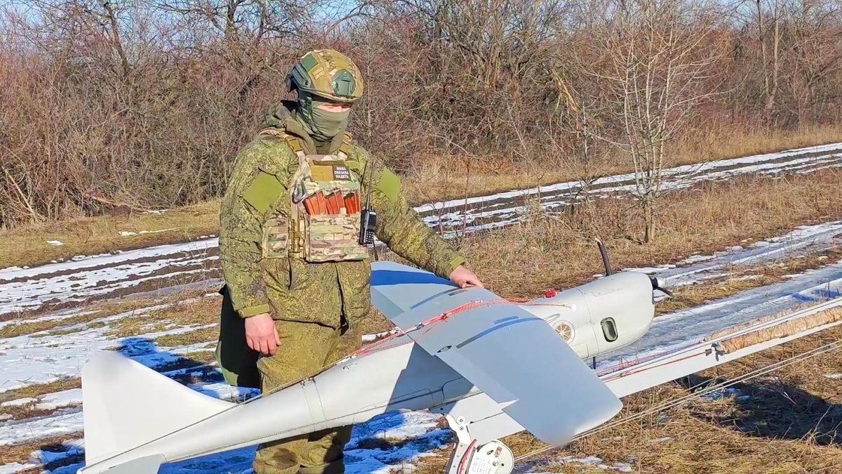 V Rusku dovezli do sběrny železa i průzkumný dron Orlan-10